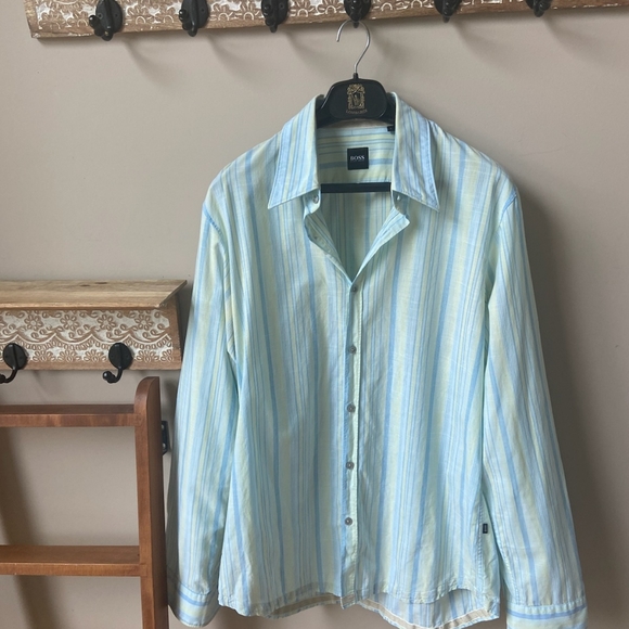 Hugo Boss button down shirt large - Picture 5 of 6